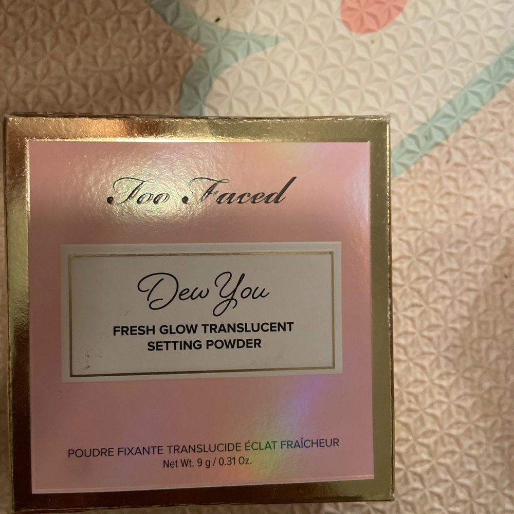 Too faced setting powder